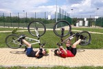 Rowerowe wakacje ze SKIMK�!